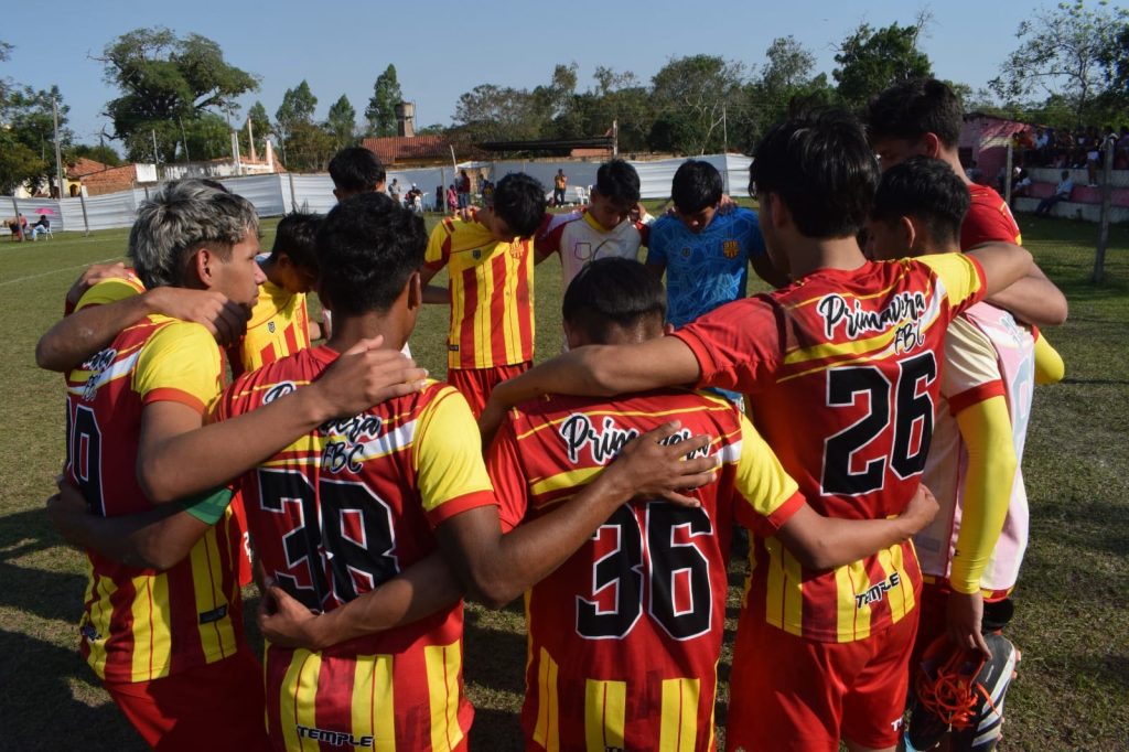 La Sub20 al finalizar su encuentro ante Nacional